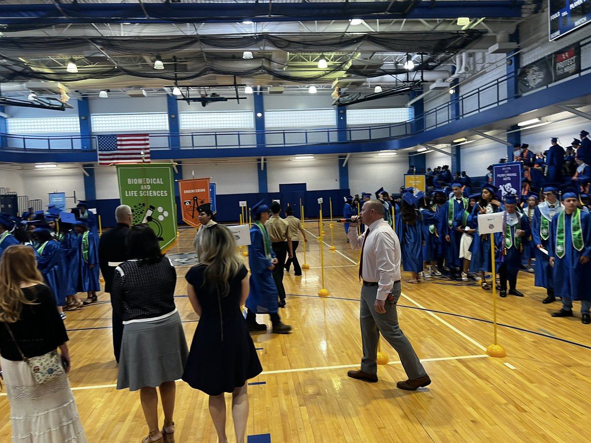 jholman6's tweet image. One graduation down, two more to go.  Congratulations DCL STEM Academy Class of 2023.  We are so proud of you!
#pctvs
#dcl_stem
#classof2023
#bullsogsforlife