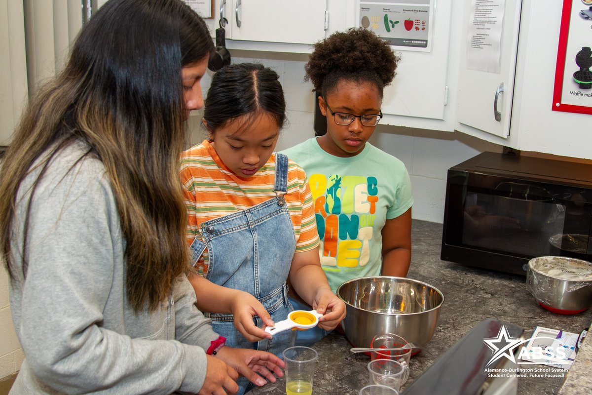 ABSSPublic's tweet photo. Emulsify! 🪄✨ Tasty treats are being crafted in the Food Science Explorers summer camp. 🧑‍🍳 They create everything from scratch and learn the science behind the recipes, gaining valuable experience and knowledge for future culinary careers! #ABSSCTE #StudentCenteredFutureFocused https://t.co/MTroWmt65Y