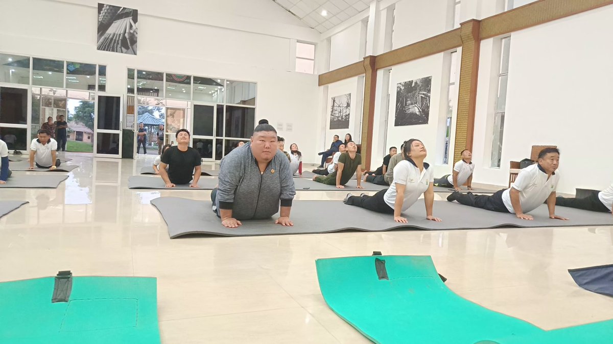 KaiheAwan's tweet photo. Honoured to join Hon'ble Minister @AlongImna and Hon'ble Advisor 
Shri Pangjung Jamir at the 
#9thInternationalYogaDay organised by @tourismdeptgon at Kisama Heritage Village. 

#InternationalYogaDay2023

@moayush https://t.co/GWtAGpx9cX