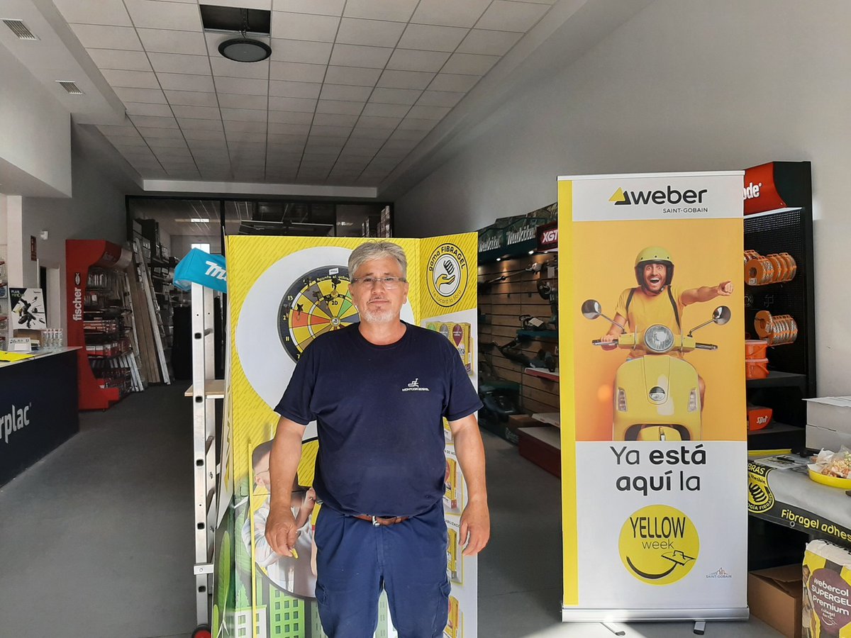 SGweberES's tweet image. Muchas visitas para celebrar la #YellowWeek en los almacenes de @Diperplac 🖤📅💛 ¡Y muchos premios y regalos para todos! 

¡Muchas gracias por celebrar con nosotros esta semana! 🙌 🙌 🙌