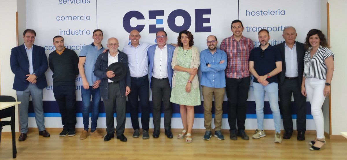 AETICAL's tweet photo. Nos reunimos en Junta Directiva en Ávila y celebramos el impulso de la asociación #ADEI con cinco nuevos socios ¡Bienvenidos!! @ziddea @clickdefense @FormadoresIT #Wallbyte @neXacom_es https://t.co/u1WJkKH9Pz