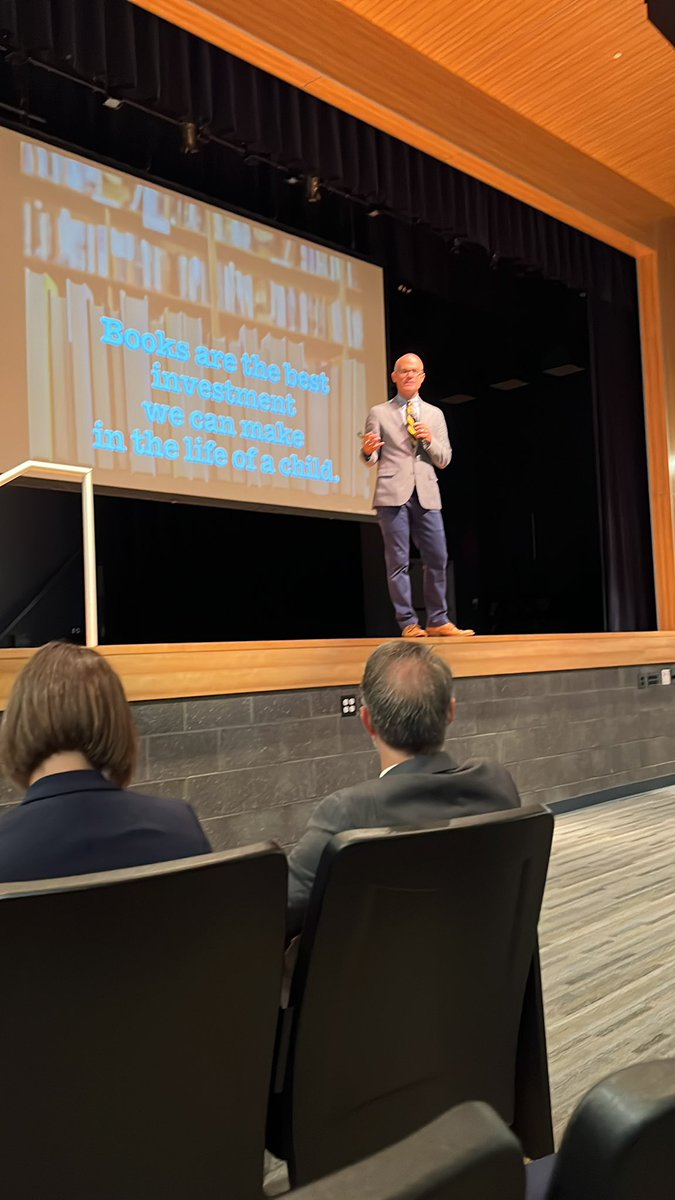 On fire 🔥🔥 listening to @mradamwelcome’s keynote at the 21st Annual Policy & Practice Institute!! 
#KidsDeserveIt #LeadsDE