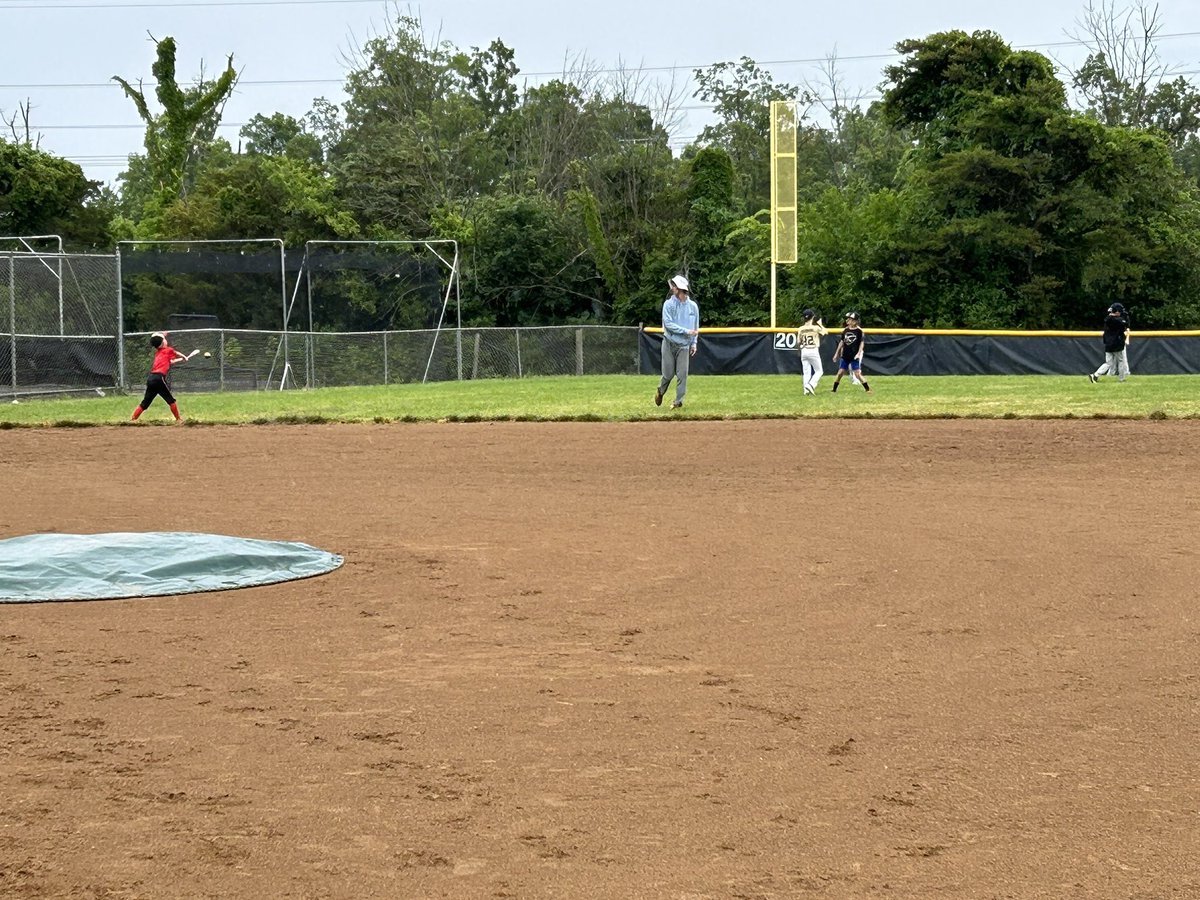 Rain delay no problem! Whiffle ball to start the day <a href="/CentralLoudoun/">Central Loudoun LL</a> <a href="/FCpurcellville/">Fielder's Choice</a>