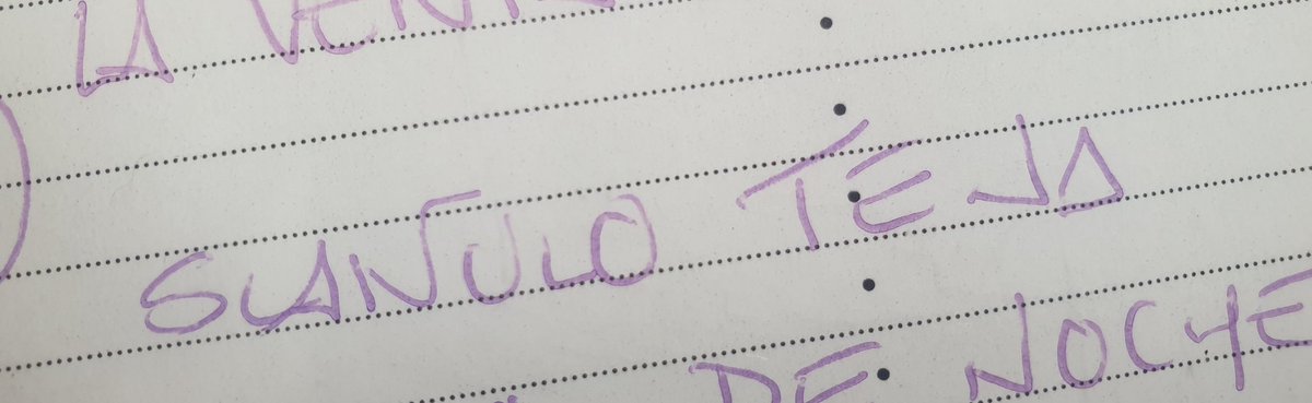 SOS grafólogos desde #DocumentaciónSER 
¿Qué pone aquí, en la caratula de una vieja cassette del archivo? ¿Slanulo Teja? ¿Sivanulo Teja?