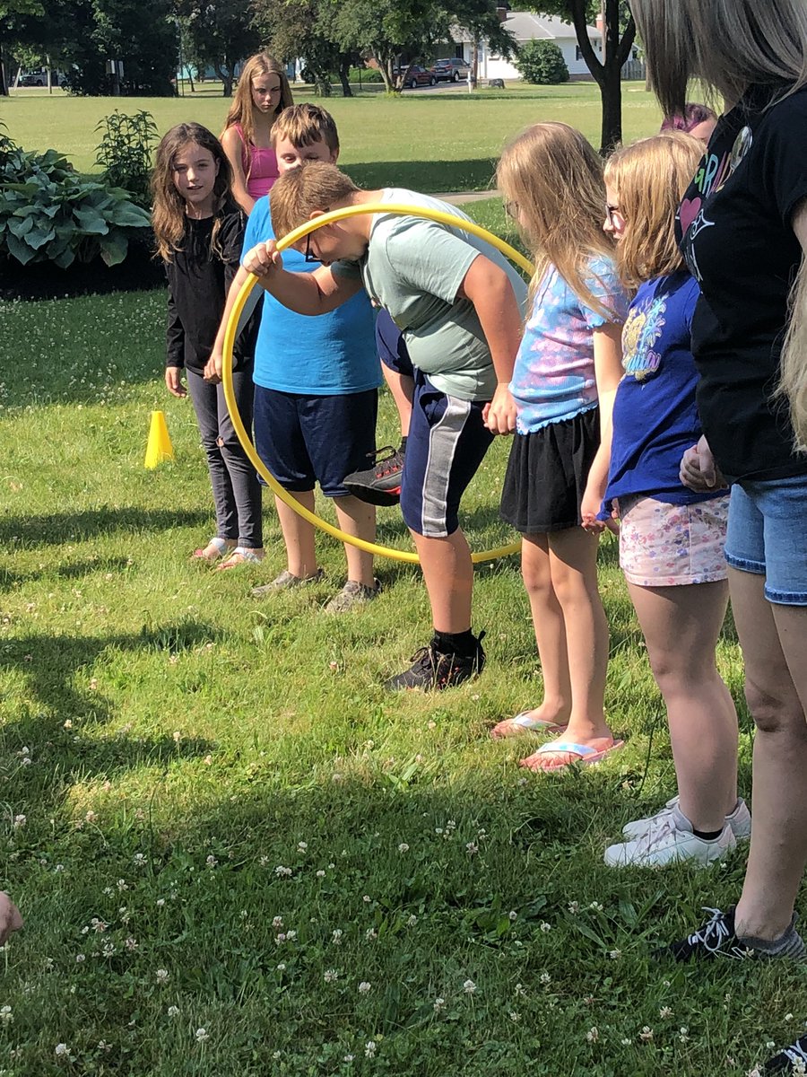EBHSchool's tweet photo. #ebhschool.  Reading Challenge on our last day. Reading and Relays!!  Beautiful day.   . https://t.co/PLpF737omK