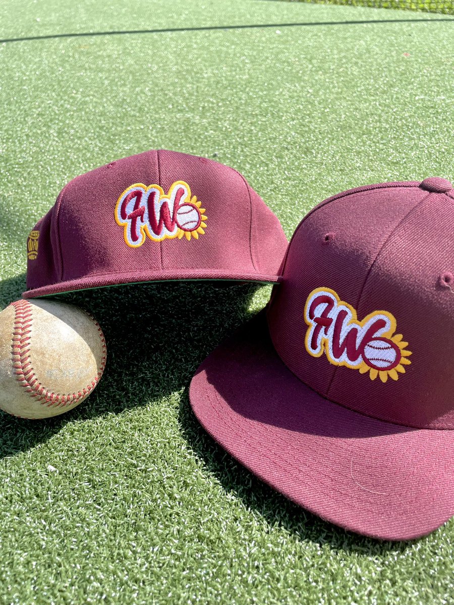 Hats off to the Fort Wayne Daisies 🌼

Pick up a Daisies hat for your next ballpark visit this summer!

➡️ Oldfortbaseballco.com/daisies

#fortwayne #fortwayneindiana #baseball #aagpbl #womensbaseball #aleagueoftheirown