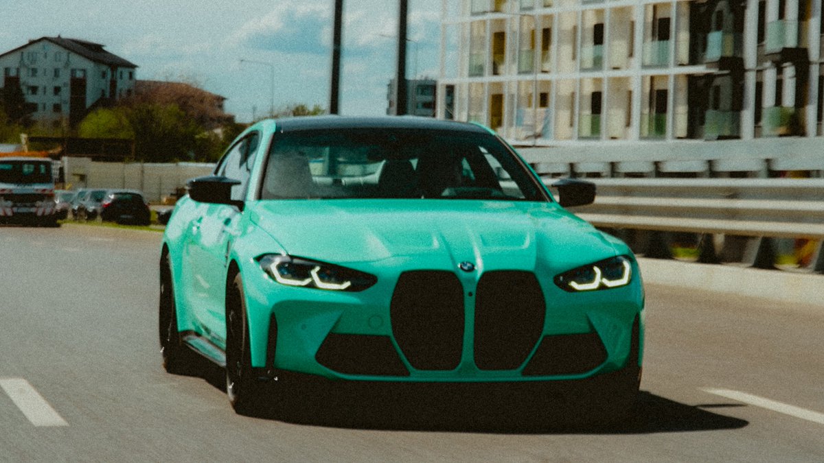 BMW's tweet photo. Feeling fresh 💚
📸 IG: cosmin_radoi https://t.co/aA0Bu85QN9 #BMWRepost 
The BMW M4 Competition Coupé.
#THEM4 
__
The #BMW M4 Competition Coupé: 
Fuel consumption/100km, CO2 emission/km comb.: 9.8 l, 224–223 g. According to WLTP, https://t.co/twXzMrWMl3. https://t.co/CpFRM2sLJk