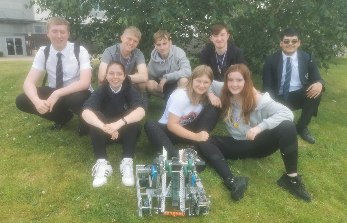 aa_technical's tweet image. Congratulations to this fantastic group of seniors taking part in today&apos;s Vex comp @NCLANVex.  Special mention to Jack and Andrew for winning a Fair Play award and to David and Riley for winning the Volunteering award! Looking forward to next year now! @AirdrieAcademy