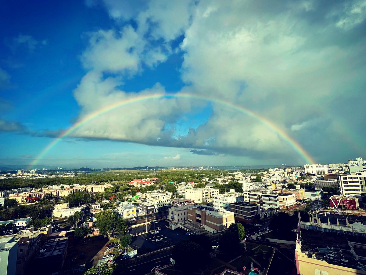 As a copywriter, you need to expose yourself to great work. 

If you want to be the best, you need to learn from the best. 

Look for work that puts forth:

• Flawless writing ✍️
• Excellent ideas 🧠
• Fearless creativity 🦸