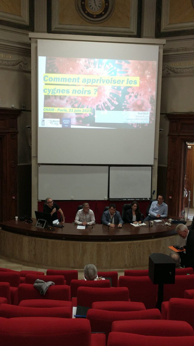 Mélanie Roussel tweet media