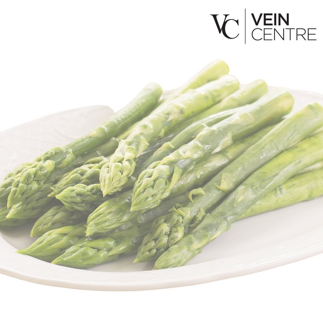 Eating asparagus helps strengthen veins and capillaries, which prevents them from rupturing. 

It also aids in digestion and helps with bloating 🙌🏻⁣
⁣
#healthynashville #VascularHealth #health #nashvillehealth #veinhealth #nashvillewellness #nashvillefitness #theveincentre