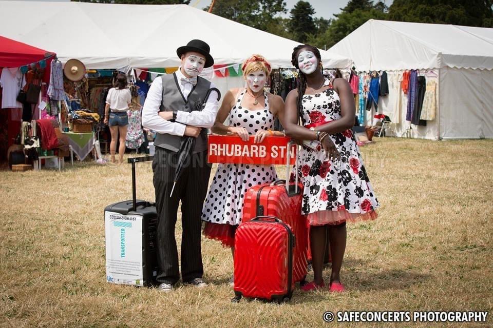 We’re performing at Glastonbury this week - praying for sun - bringing our Rainbow Sailors, 3 Suitcases & The Time Machine ☀️#familytheatre #kidzfieldglastonbury @glastonbury @kidzfield