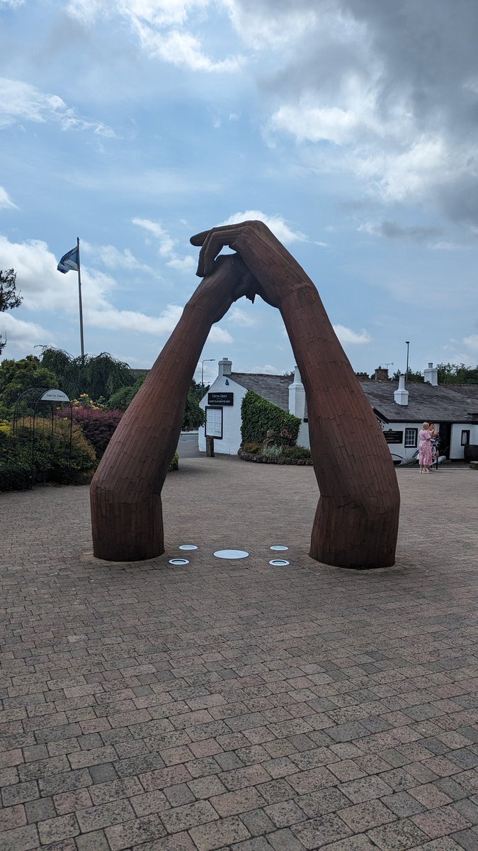 Gretna Green was a lovely place to stop. Some amazing whiskeys, gin and Vodkas to try and buy. Lots of Clothes and toys too! BEST SCONES!!  #scotland @GretnaGreen1754 #gretnagreen #travel #cosmos #dinktravel #scone