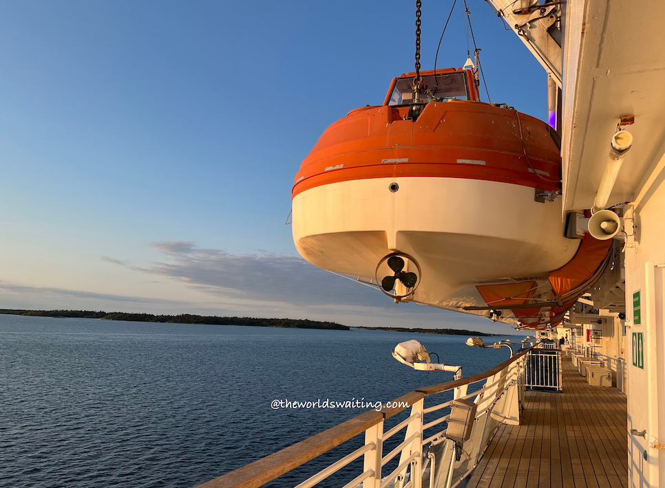 worldswaiting's tweet photo. Should you take the #ferry from #Stockholm to #Helsinki? 

Absolutely! 🚢

https://t.co/dL8iQ2dyAc https://t.co/iKDGRrg4Lv