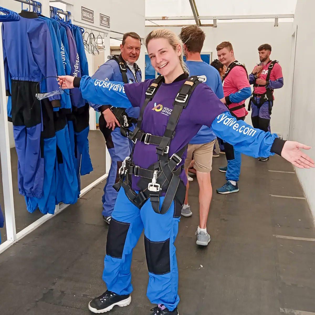 YouthOptions's tweet photo. What an incredible day Saturday was!
A massive congratulations and thank you to Matt, John, Honor, and our very own Katie for completing our sponsored skydive and raising a whopping £2,129.50 for Youth Options!
#charity #goskydive #makeadifference #fundraising #support https://t.co/rIpuveTOdR