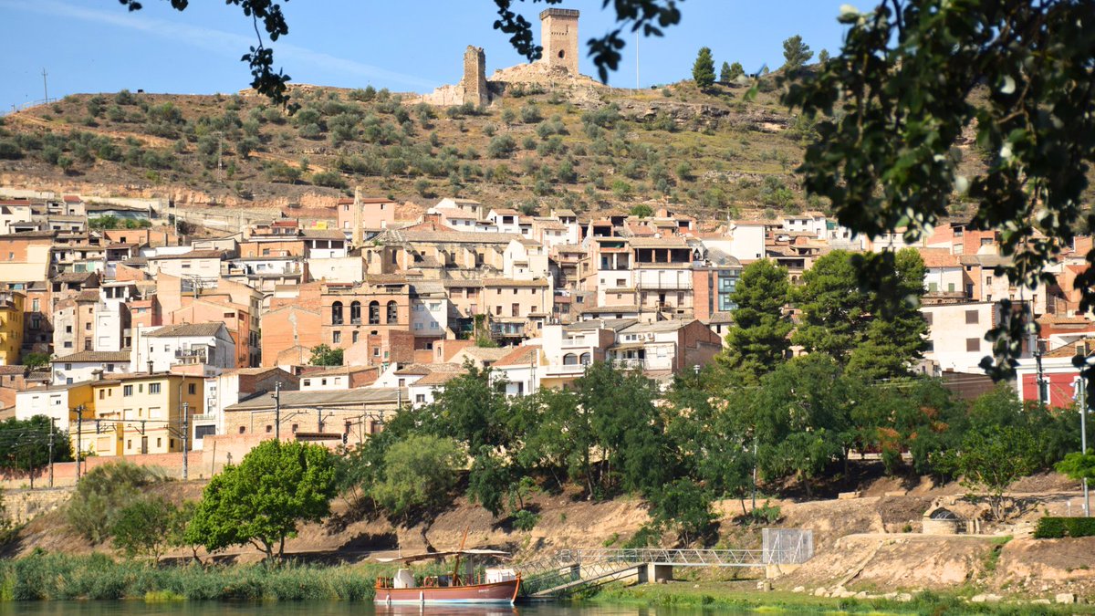 ☀️ Avui donem la benvinguda a l'#estiu amb aquesta bonica vista d'#Ascó! 🤗

#ascóturisme #riberadebre #riberadebreturisme #ebre #somebre #terresdelebre #loroget