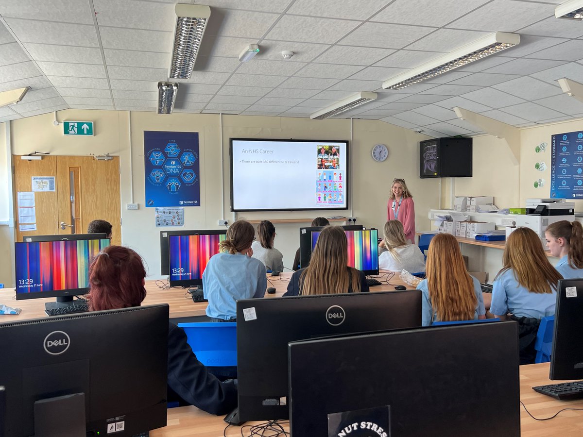 TL_Careers's tweet photo. Thank you so much #AnnaParker #alumni for coming in to talk to our year 10 and 12 students at Twynham and TGS on how to get into the NHS: what routes are available, what careers are available and most valuably what you have learnt on the way to help them make the journey easier. https://t.co/mP0AH1Eumm