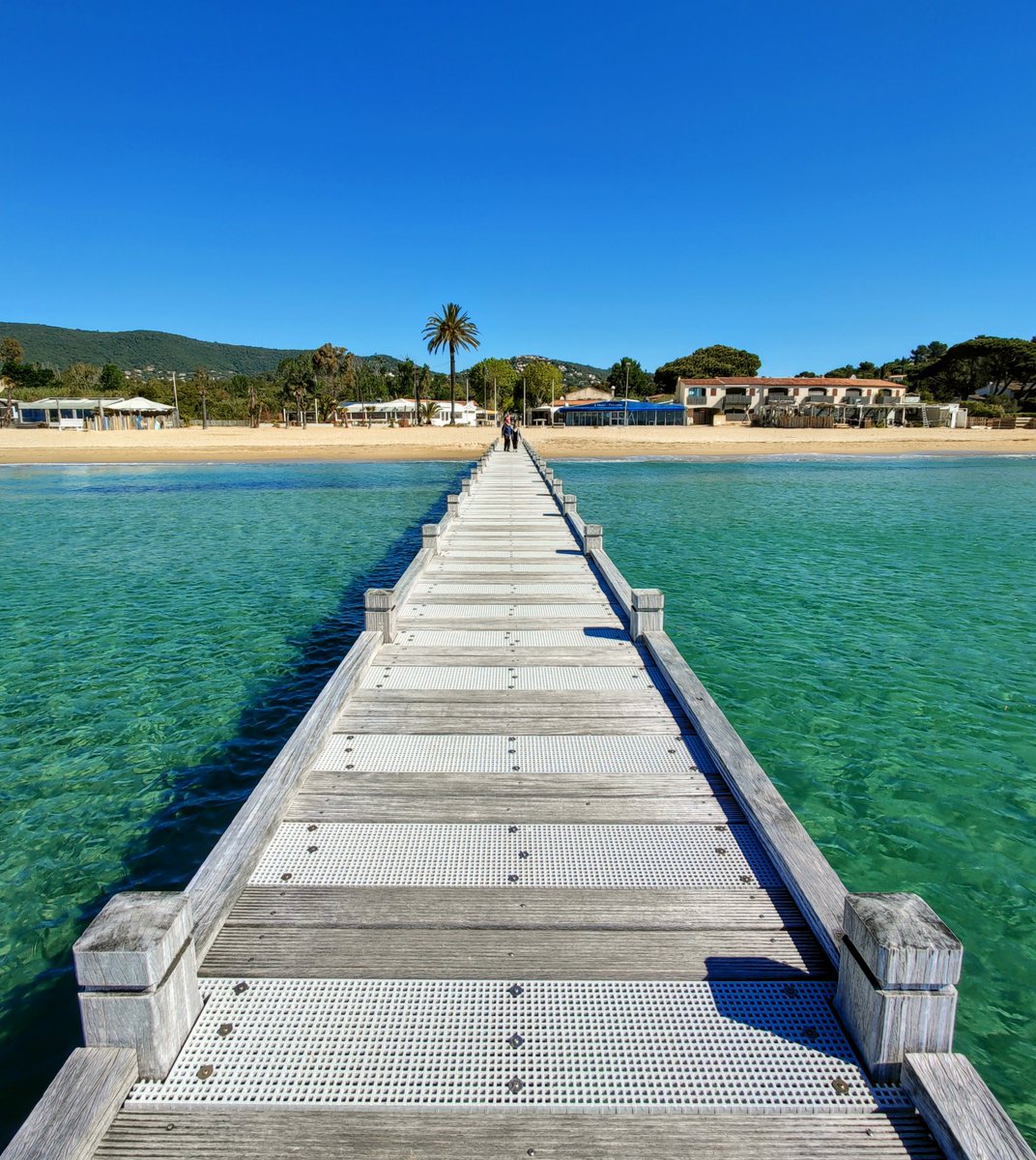 ilgsainttropez's tweet photo. ❤ ~ On y est !!! Eté 2023 ☀️ L'occasion de vous souhaiter à tous un bel été dans le Golfe de St-Tropez évidemment ! 🥰 ( Photos : https://t.co/dXN0dFkX5r )

✓ https://t.co/7lVYYezUlx
#saintemaxime #stemaxime #golfedesttropez #summer #summer2023 #holidays #plage https://t.co/ra2XdHu8Mw