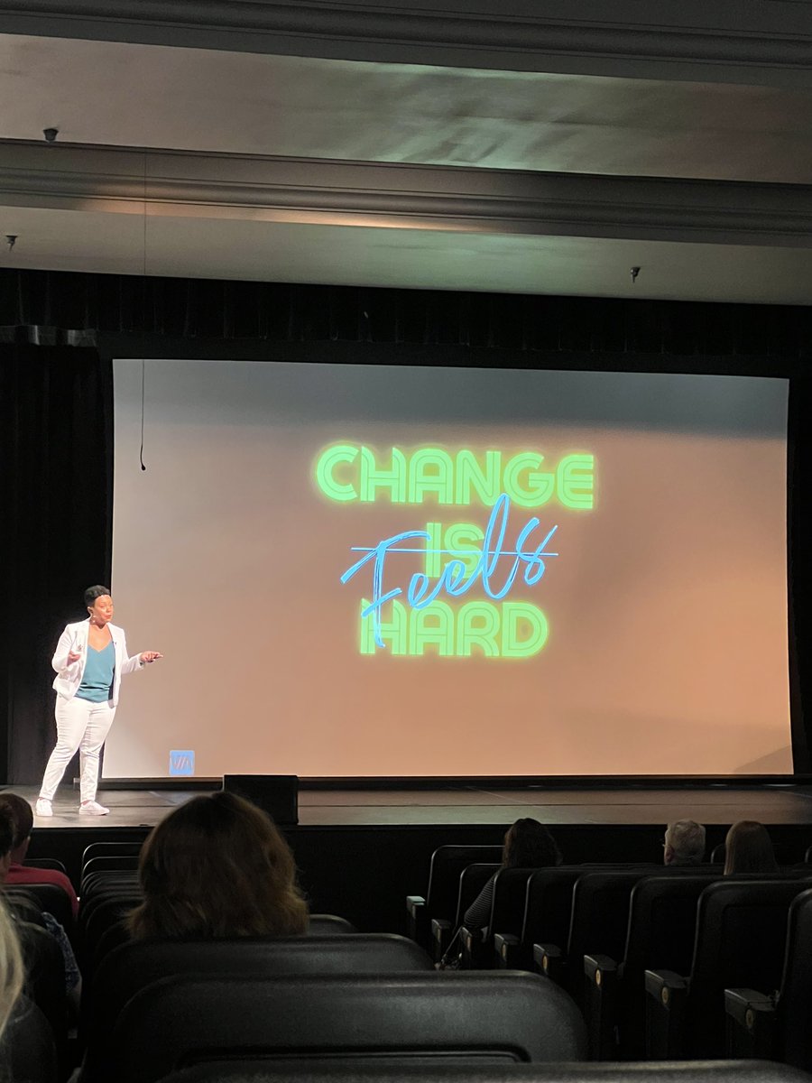 Jessica Christensen tweet media