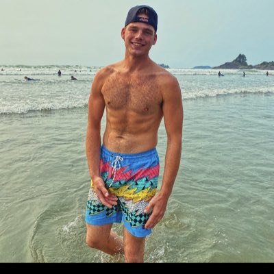 billpickle6's tweet photo. #NewProfilePic https://t.co/dZ539WlGG4
