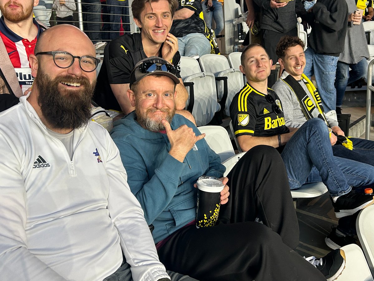 Send Columbus tweet media