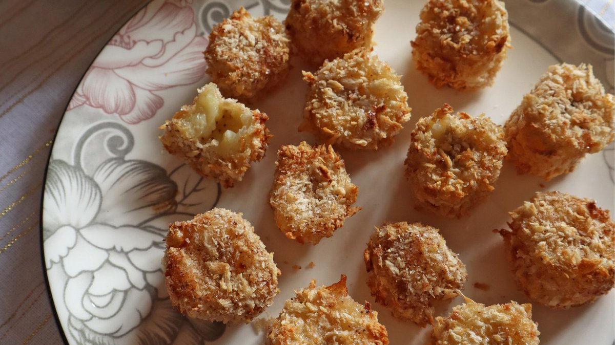 Looking for a quick and easy dessert? These Air Fryer Banana Fritters are here to save the day! Enjoy the perfect balance of soft, tender banana and a delightful crispy coating. 🍌👌✨
Here's the recipe link:
topairfryerrecipes.com/air-fryer-bana…
