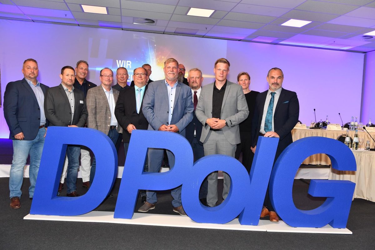 Herzlichen Glückwunsch an den neuen Vorstand der <a href="/DPolGBPOLG/">DPolG Bundespolizeigewerkschaft</a>!
Eine nach wie vor starke Truppe um <a href="/HeikoTeggatz/">Heiko Teggatz</a>! 👍 #DPolG #wirfuereuch #Bundespolizei