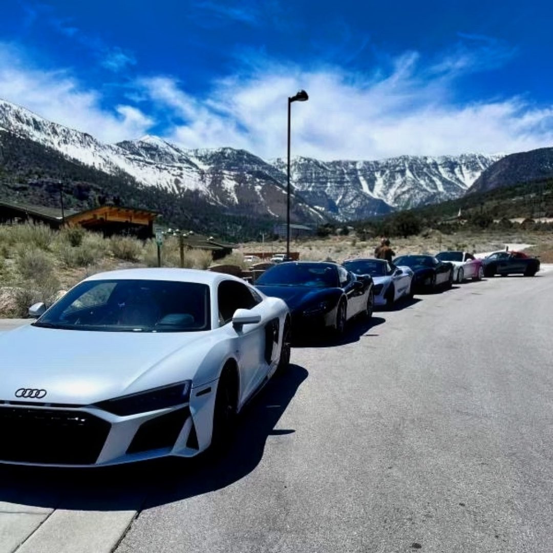 LisaSongSutton's tweet photo. Ever ask yourself, how does luxury living feel amidst nature? 📍 Mount Charleston has the answer.

#nevada #mountcharleston #luxuryliving #luxury #entrepreneurlfiestyle #moneylifestyle #money #luxurylife https://t.co/jspQHWmffx