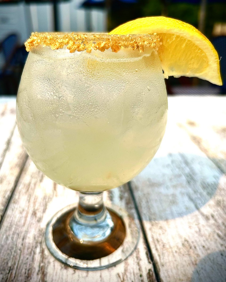 Did someone say #Summer? Make the most of your day with our #LemonMeringue #Crush of the Month, only $6 today! #alehousecolumbia #hocomd #columbiamd #explorehocomd #howardcounty #howardcountymd #drinklocal #firstdayofsummer