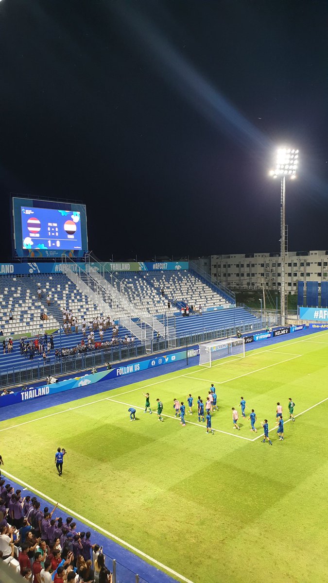 ThaiFootballDB's tweet photo. Final score: 
Thailand 1-0 Yemen
2023 AFC U-17 Asian cup
(Thankrit Lomnark 90+5)

Thaiand reach to quater-final round by a 1st place of group A. https://t.co/Is02KYeXJW