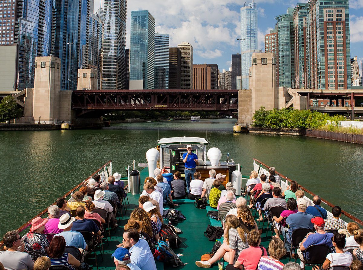 Join us in 2 DAYS from 8-10 p.m. CT for the Chicago River Boat Cruise as part of Purdue Days in Chicago. Set sail with your fellow Boilermakers on Chicago's Leading Lady and soak in the stunning cityscape!

✅ Register here ow.ly/2Y2f50OyJr4