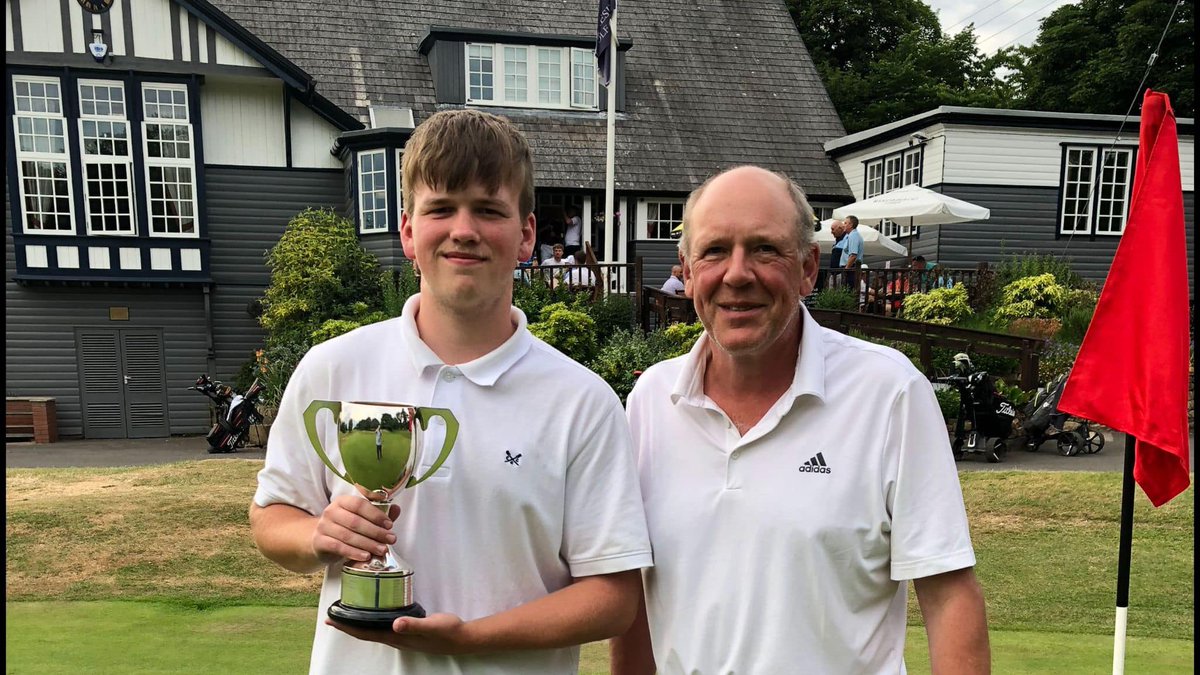 🏆Club Championship Weekend🏆 Saturday 🥇 Kris Rae came out on top as Club Champion for an impressive fourth year in a row with two great rounds of 69 +70=139. 🥈The JJ Deane Trophy for best Net was won by Alfie Hubbuck playing off 12 82+74=156.