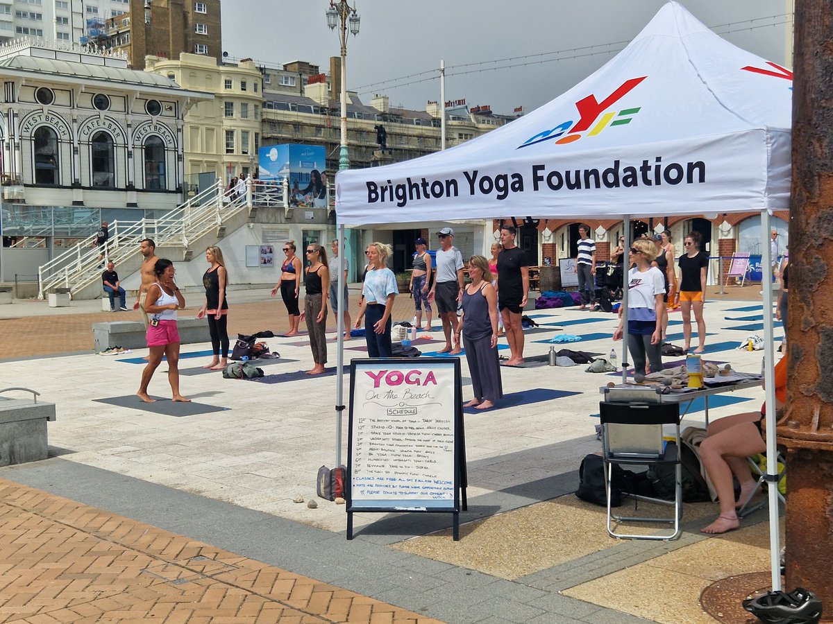 SportsDevRyan's tweet image. Great to see @BrightonYogaF event in full swing. Free yoga sessions all day on the seafront into the evening...all part of the Takepart Festival..brighton-hove.gov.uk/takepart-festi…