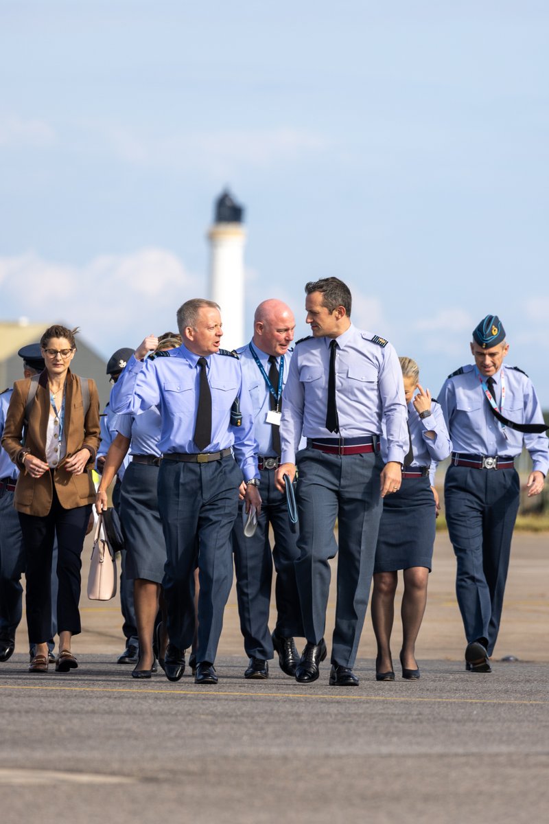 Today #TeamLossie hosted Chief of Air Staff, Air Chief Marshall Sir Richard Knighton & members of RAF Senior Leadership. Speaking to Station personnel, CAS said 'What you do at RAF Lossiemouth matters - you protect our nation & allies, and I am enormously grateful to you all'