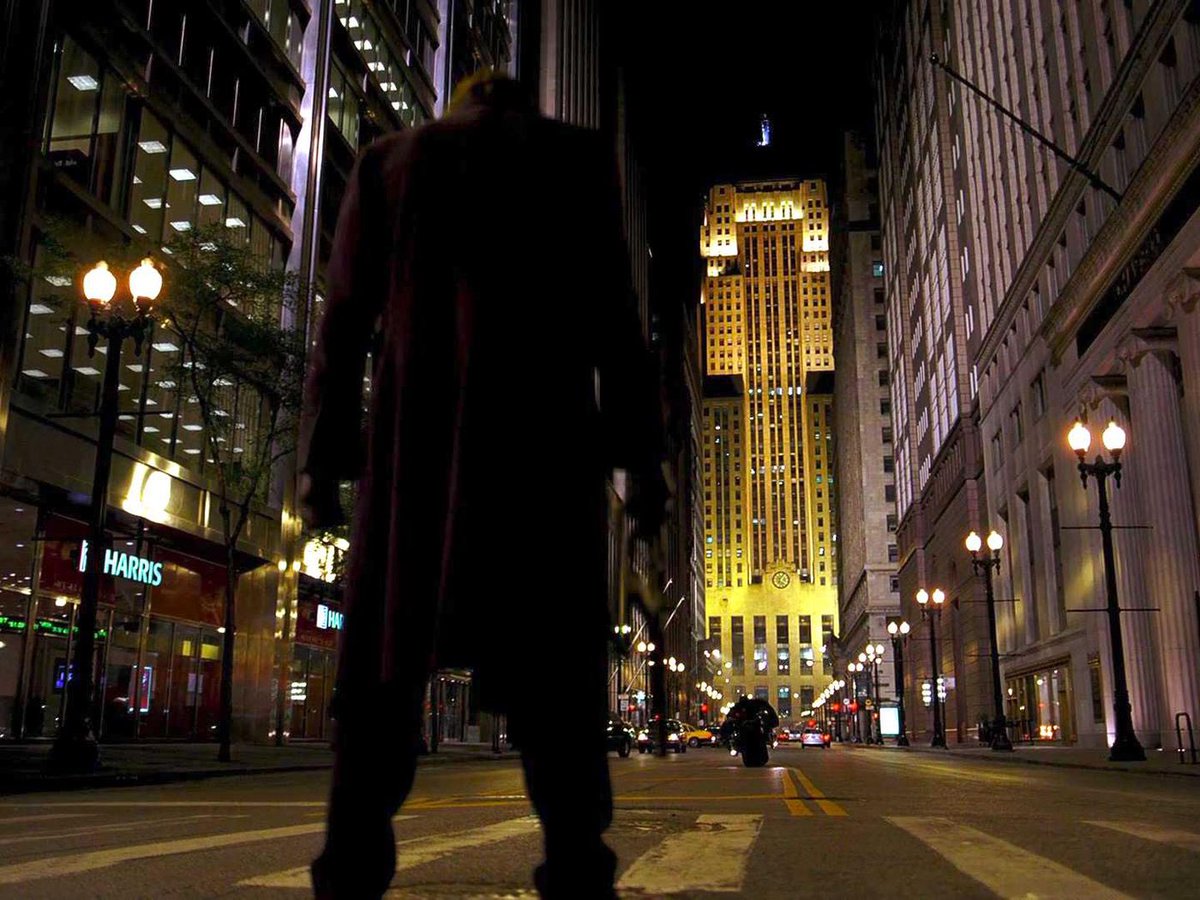 @zazamaster47 All the Dark Knights are filmed in Chicago and even used edited chi  skylines