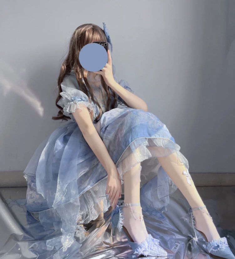 芙兰朵露 on Twitter: 有朋友喜欢这种花嫁款的lo鞋吗 或者说高跟Lo鞋什么的 最近联系到一个妹子有这种 感兴趣的话我去收两双 🤔 ...
