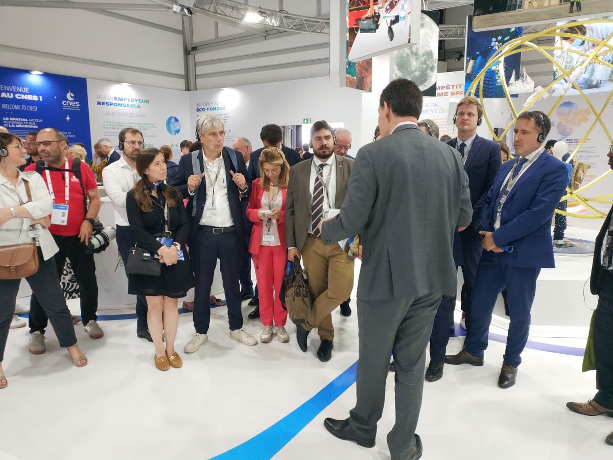 Commission des affaires économiques (@an_afeco) on Twitter photo Une délégation de la commission des affaires économiques a visité, aujourd'hui, le <a href="/salondubourget/">Paris Air Show</a>. Une délégation de la commission des affaires économiques a visité, aujourd'hui, le <a href="/salondubourget/">Paris Air Show</a>.