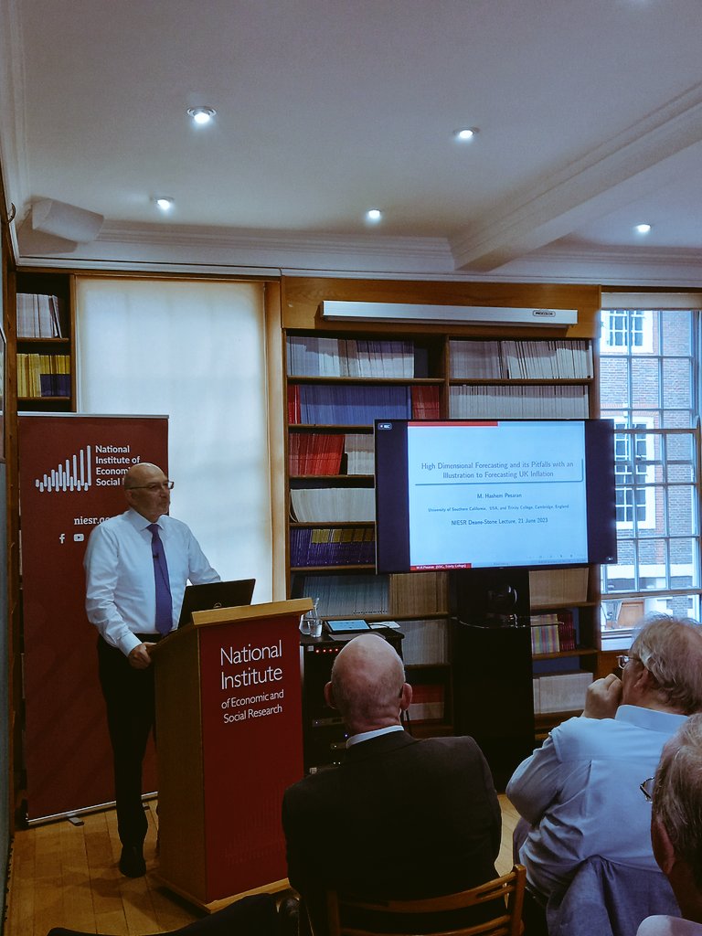 The 2023 Deane-Stone Lecture is underway, with @EconSteveM introducing @HPesaran: 

'We are indeed fortunate to have such distinguished Professor delivering the Lecture today' 

#EconomicMeasurement 
#EconTwitter 
@RoyalEconSoc