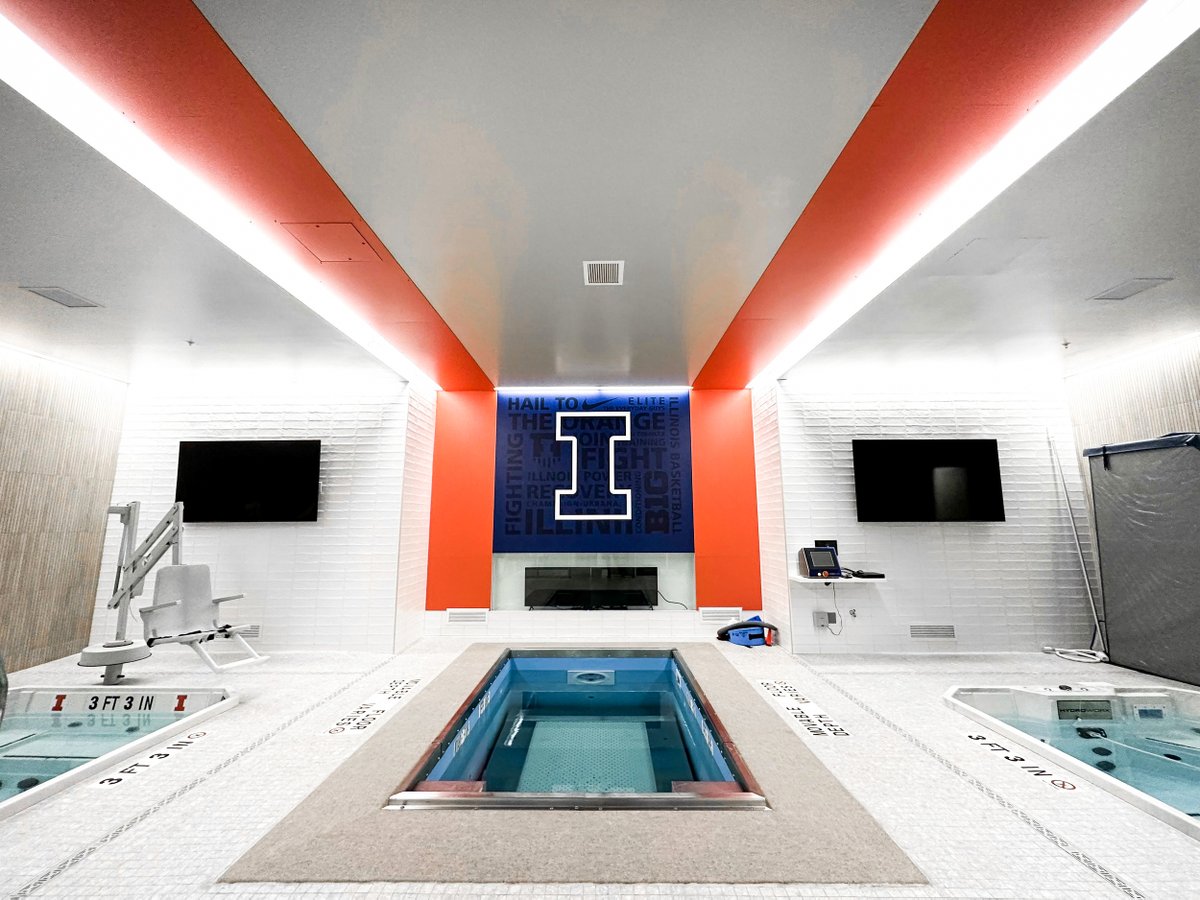 Illinois has unveiled its newly-renovated, $40M Ubben Basketball Complex.

▪️ Two new half courts
▪️ 3x larger locker rooms
▪️ 3x larger player lounges
▪️ Infrared sauna
▪️ Cryotherapy
▪️ Hydrotherapy
▪️ Hyperbaric oxygen chamber