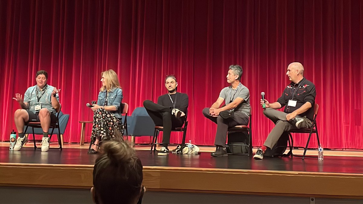 What a great day yesterday @LITapalooza So inspired by the open & honest conversations about the power of words in a story, including the versatility of graphic novels! @Jarrett_Lerner @laurenTarshis @boltcity & @SShaskan #graphicnovelsAREbooks #LITapalooza