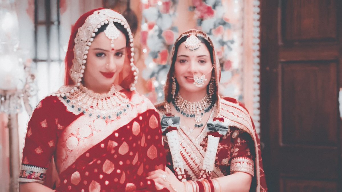 When a dream is fulfilled, it is always a glorious feeling ♥️✨️

NAYAT KA LAAL ISHQ
#NayAtKiShaadi 
#YehHaiChahatein #AbrarGun #Rusha #NayAt