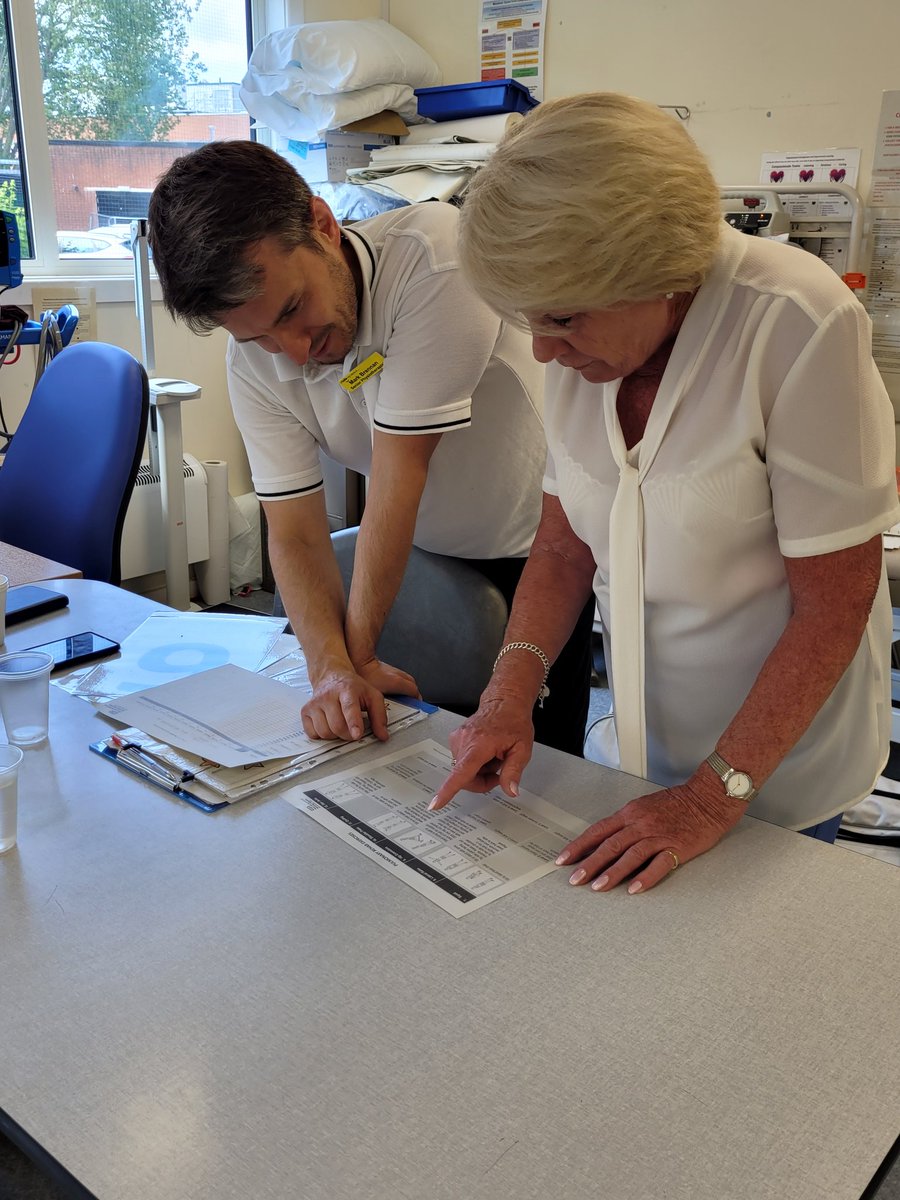 Here Mark is discussing our exercise programme with Marion who runs a local community based maintenance programme, providing tips and advice on their exercise programme. @MarkBrennan89 #pulmonaryrehab