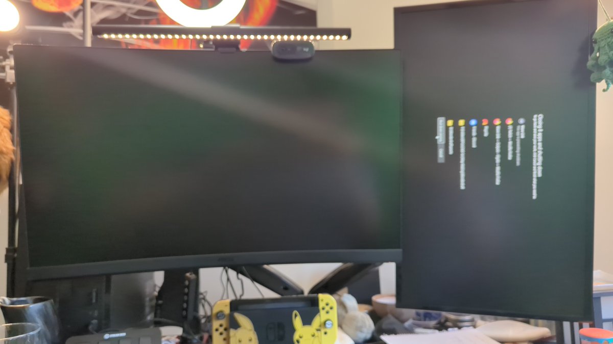 Practical_Hero's tweet image. Bear with us folks Mitch will hopefully be live soon! Just tried to open #wonderdraft and crashed the whole pc - graphics and all 😅