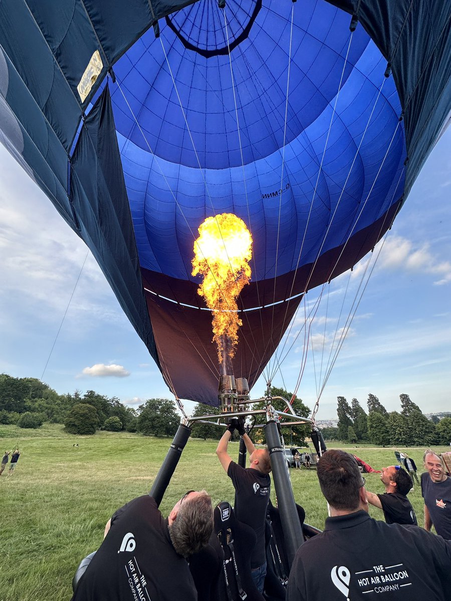 First UK inflation of new Ultramagic N-180 G-CMNN this evening at Ashton Court. Look out for this new ride balloon operated by The Hot Air Balloon Company in the skies very soon. 

Airborne this evening are Virgin Balloon Flights G-VBBF from Royal Victoria Park alongside Ascent.