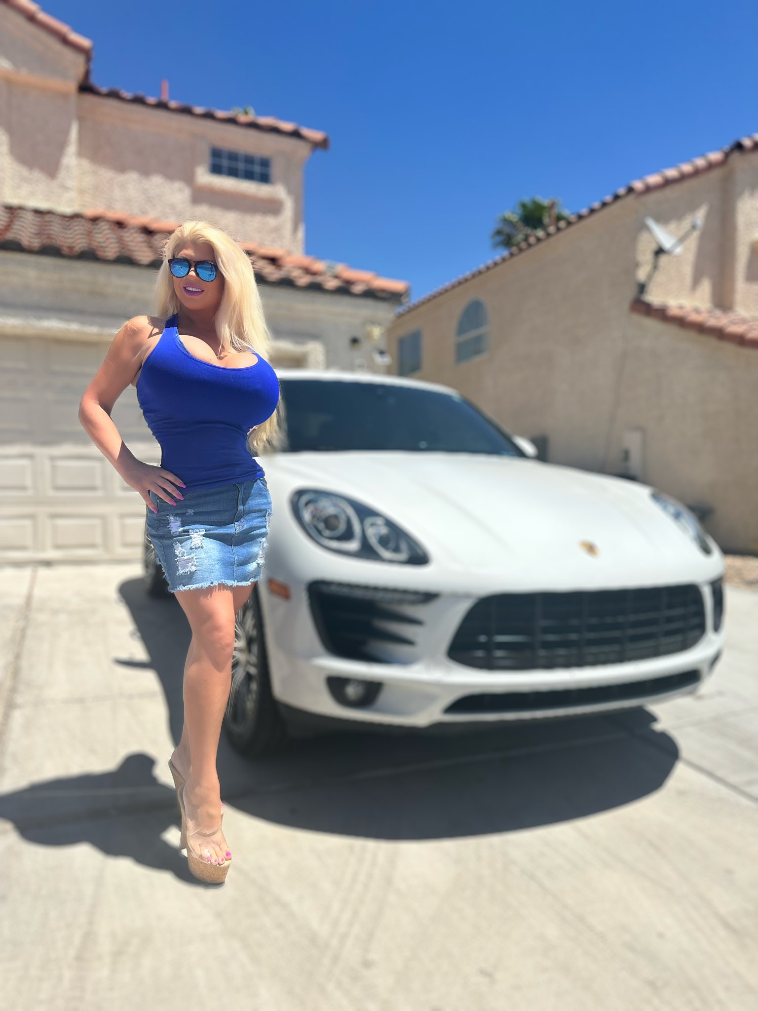 Victoria Vale on Twitter: "Off for another sexxxy day of shooting in Vegas 🔥🔥🔥! https://t.co