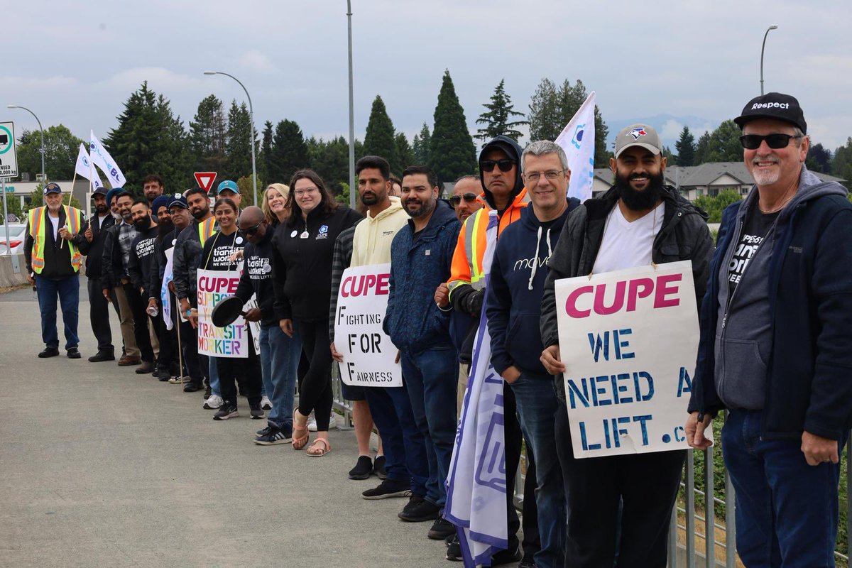 Day 94

Great showing of support yesterday!

WeNeedALift.ca

@CUPEBC @cupenat @dgawthcupe
#MembersStrongOnTheLine #WeNeedALift #bcpoli #canlab #bclab #picketline #walktogether #fairdeal #busdrivers #BCTransit
#Transit #fightingforfairness #afairdeal
#StrongerTogether