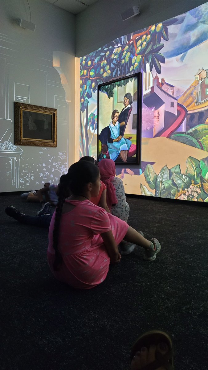 45SQueenVic's tweet photo. What a fantastic morning! Thank you @artwindsoressex 
@TinaDeCastro1 
@QVPSVikings https://t.co/hcNqYJREXO