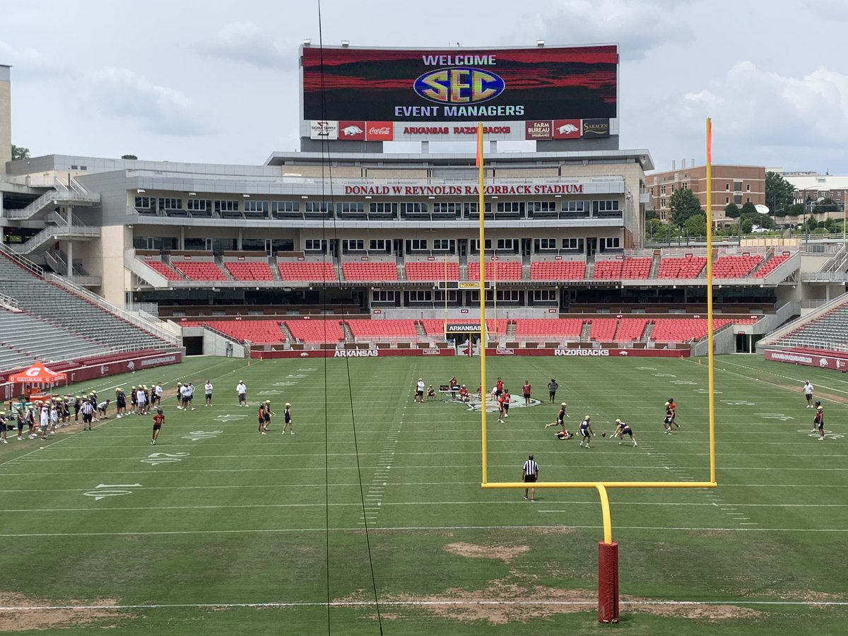 ShilohSaintsFB's tweet photo. Saints go 4-0 in pool play here at the Arkansas Razorback 7on7 with a combined score of 181-54. We are the #2 seed going into the 16 team tournament.

#ProtectTheTradition | #GoSaints https://t.co/Ew7ra3bCB1