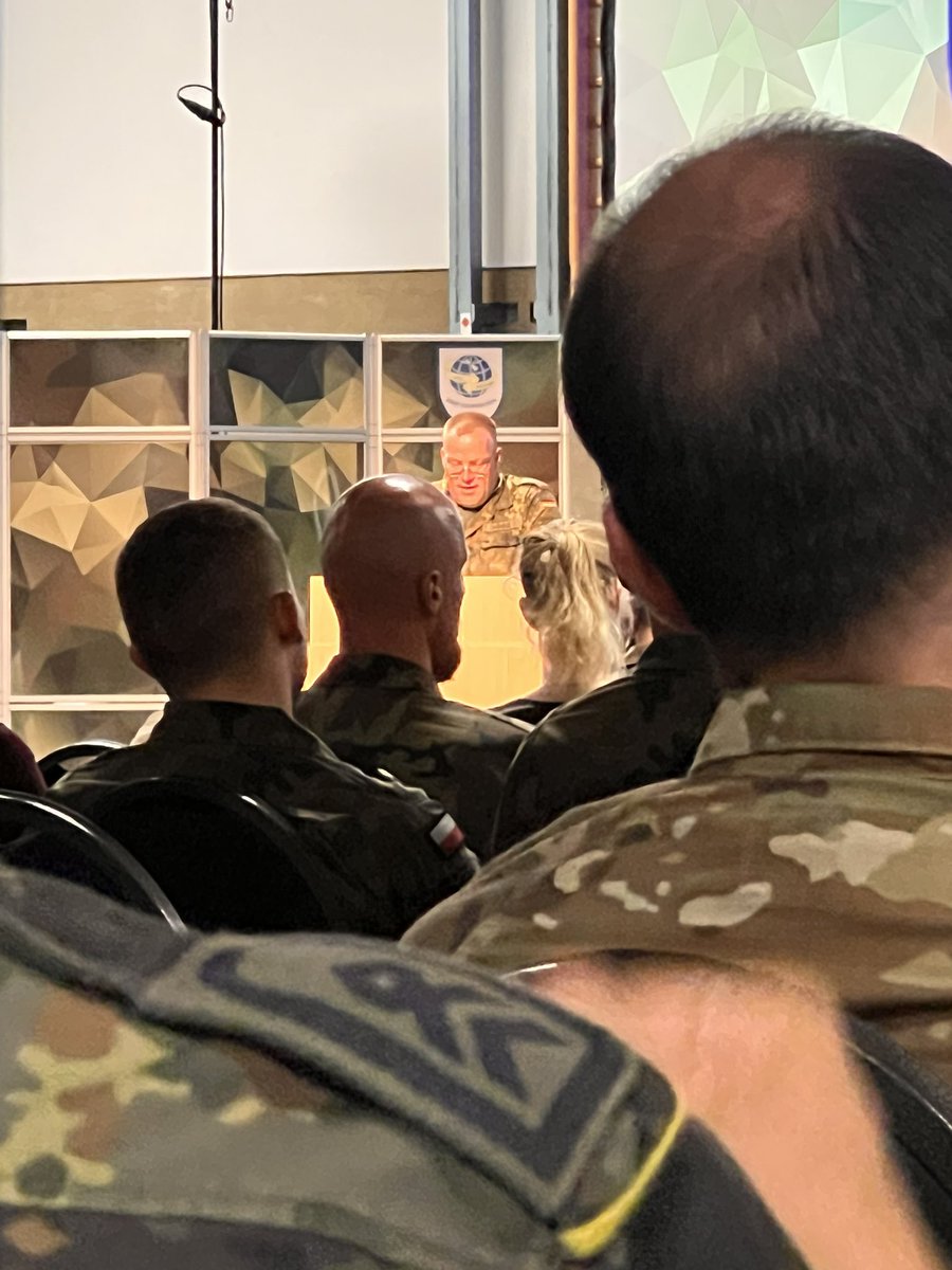 ArminSchaus's tweet photo. 300 Teilnehmende aus 27 Nationen: Start von #JoCo23  - der Befh @TFK_Bundeswehr heißt die Teilnehmenden willkommen #Cimic #CimicTogether https://t.co/ymhOSbve22