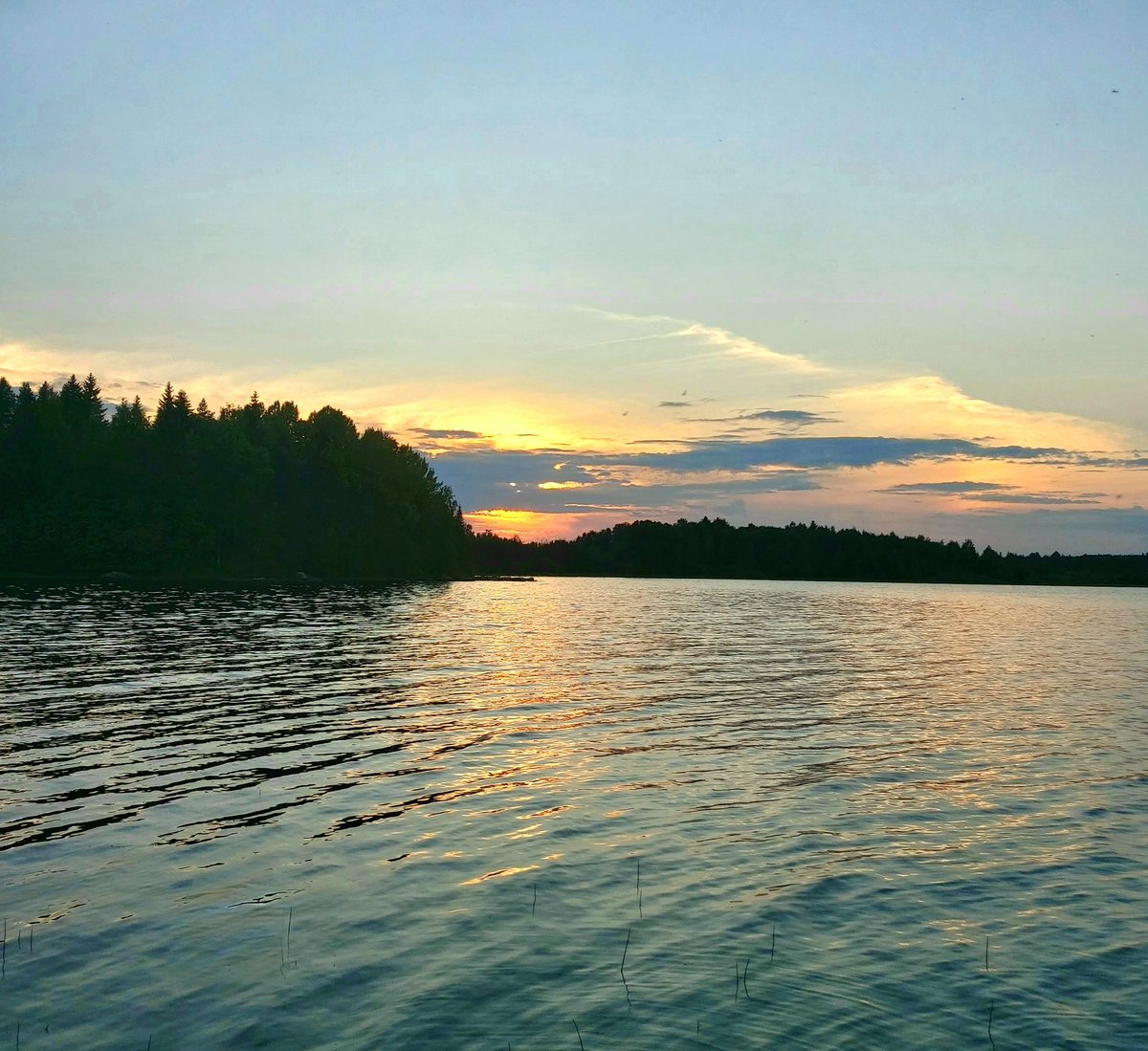 Summer Solstice, 10.09pm, +19.5°C, clear, no wind, lots of mosquitoes. The length of day 21h 9min in Sotkamo, Finland. Greetings from the shores of Lake Sapso and best wishes for a beautiful evening to you all!